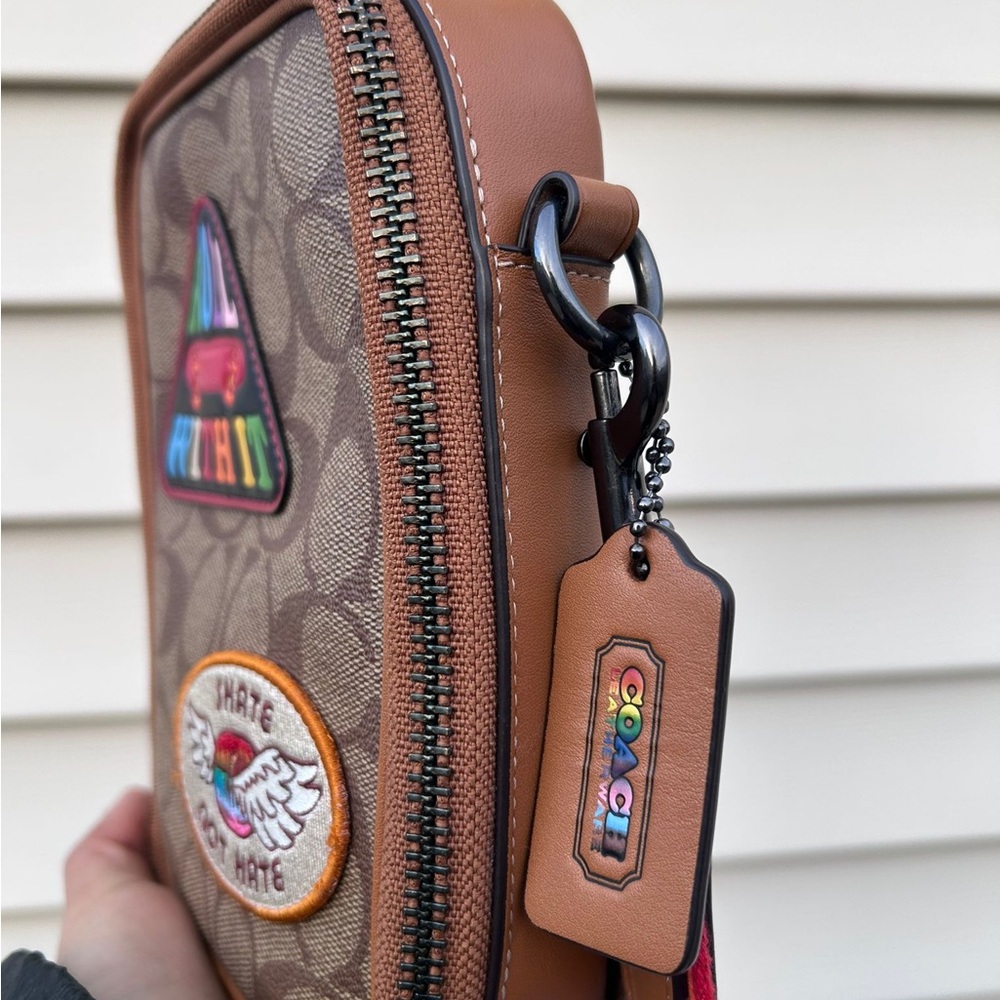 Coach CJ671 LGBTQ Stanton Crossbody Bad with leather logo patches, Pride Edition - Picture 13 of 13
